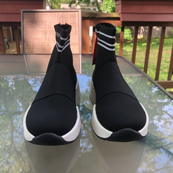 DKNY- Sock Sneakers- Size 8 - Picture 2 of 5